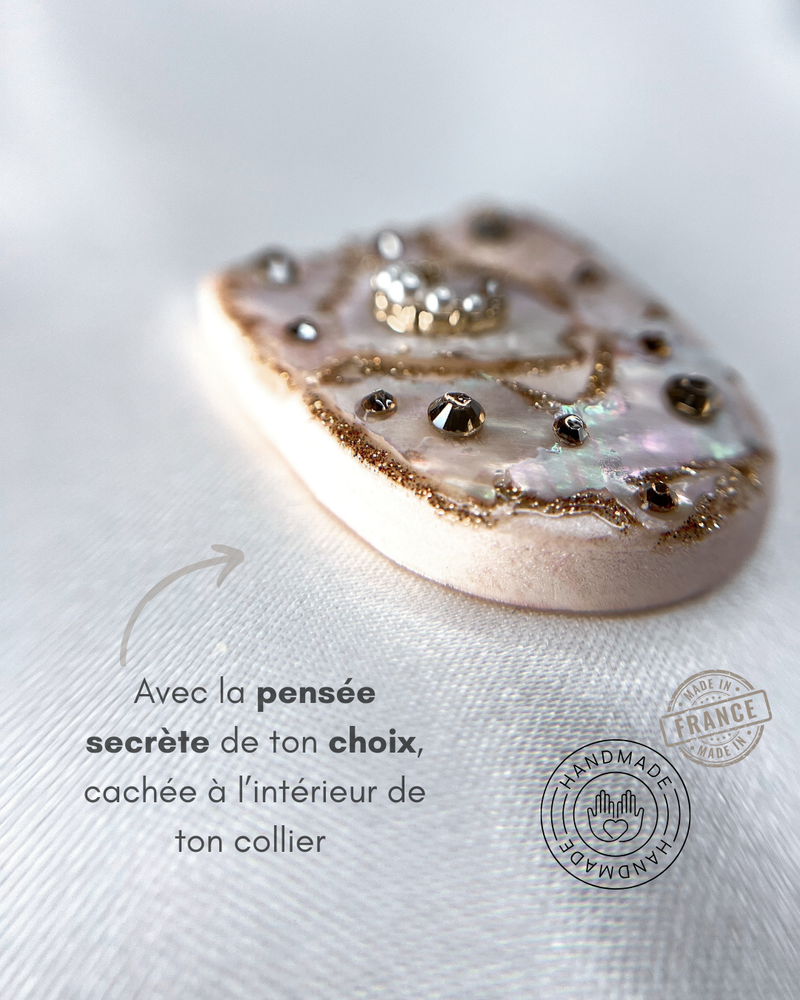 Pensée secrète Collier